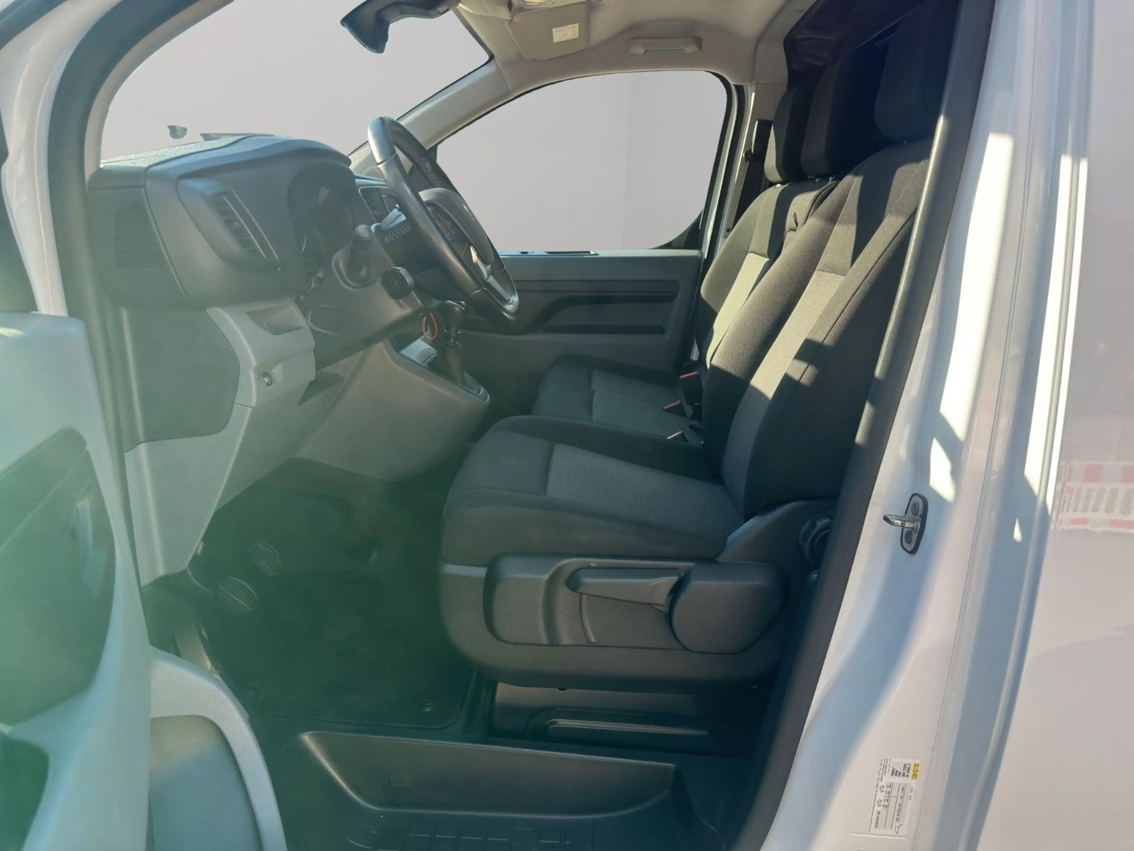 Peugeot Expert Kasten Premium L3*Mwst. AUSWEISBAR* — photo 9