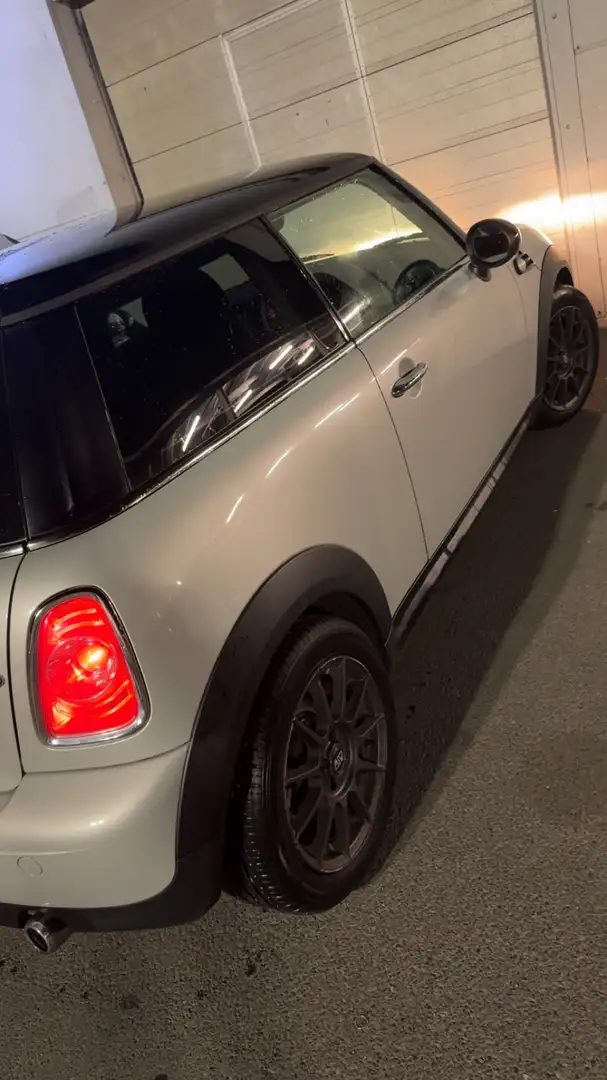 MINI One D - 1