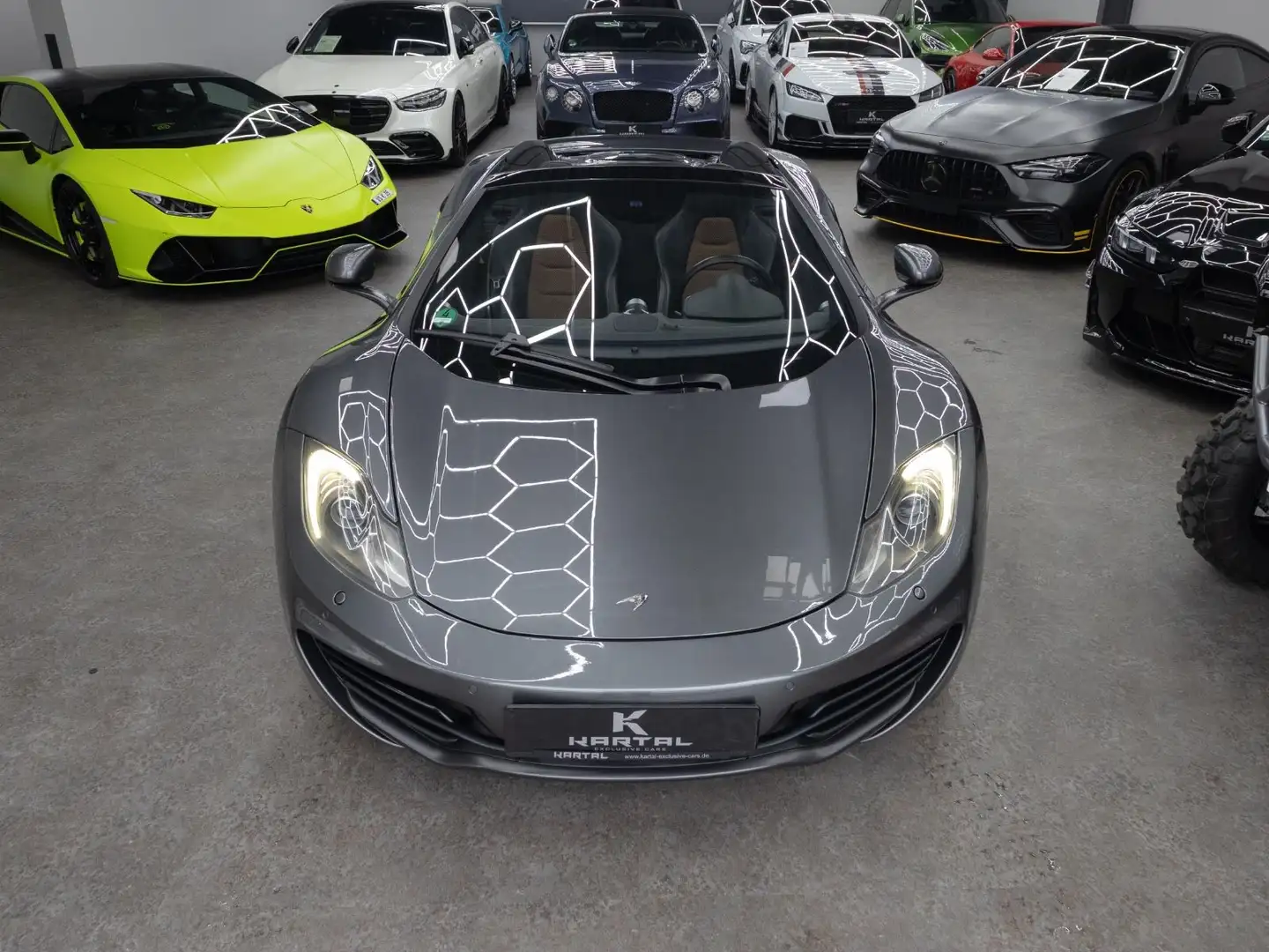 McLaren MP4-12C Spider 3.8 V8 Spider *Carbon*Scheck* Gris - 1