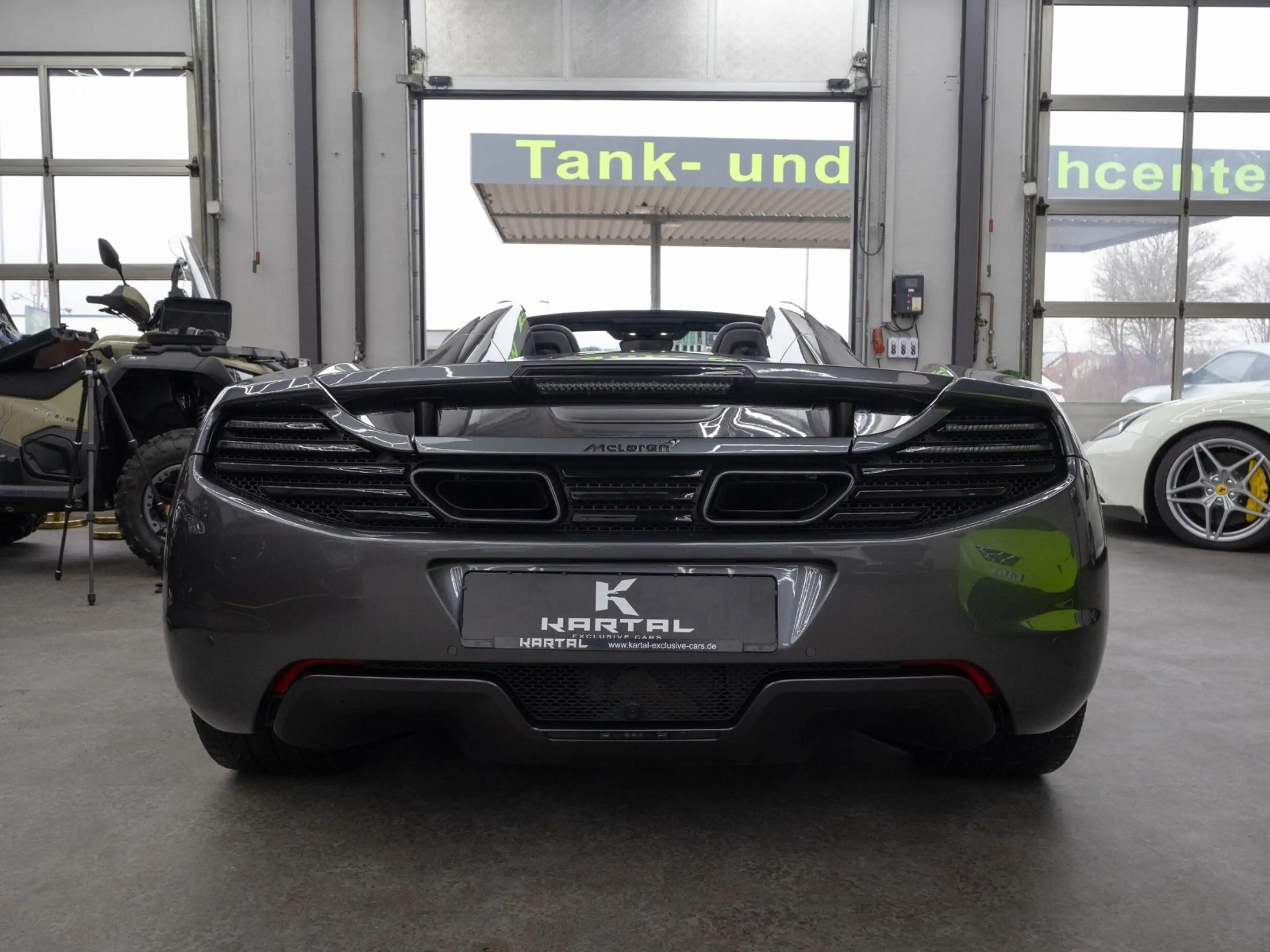 McLaren MP4-12C Spider 3.8 V8 Spider *Carbon*Scheck* — photo 8