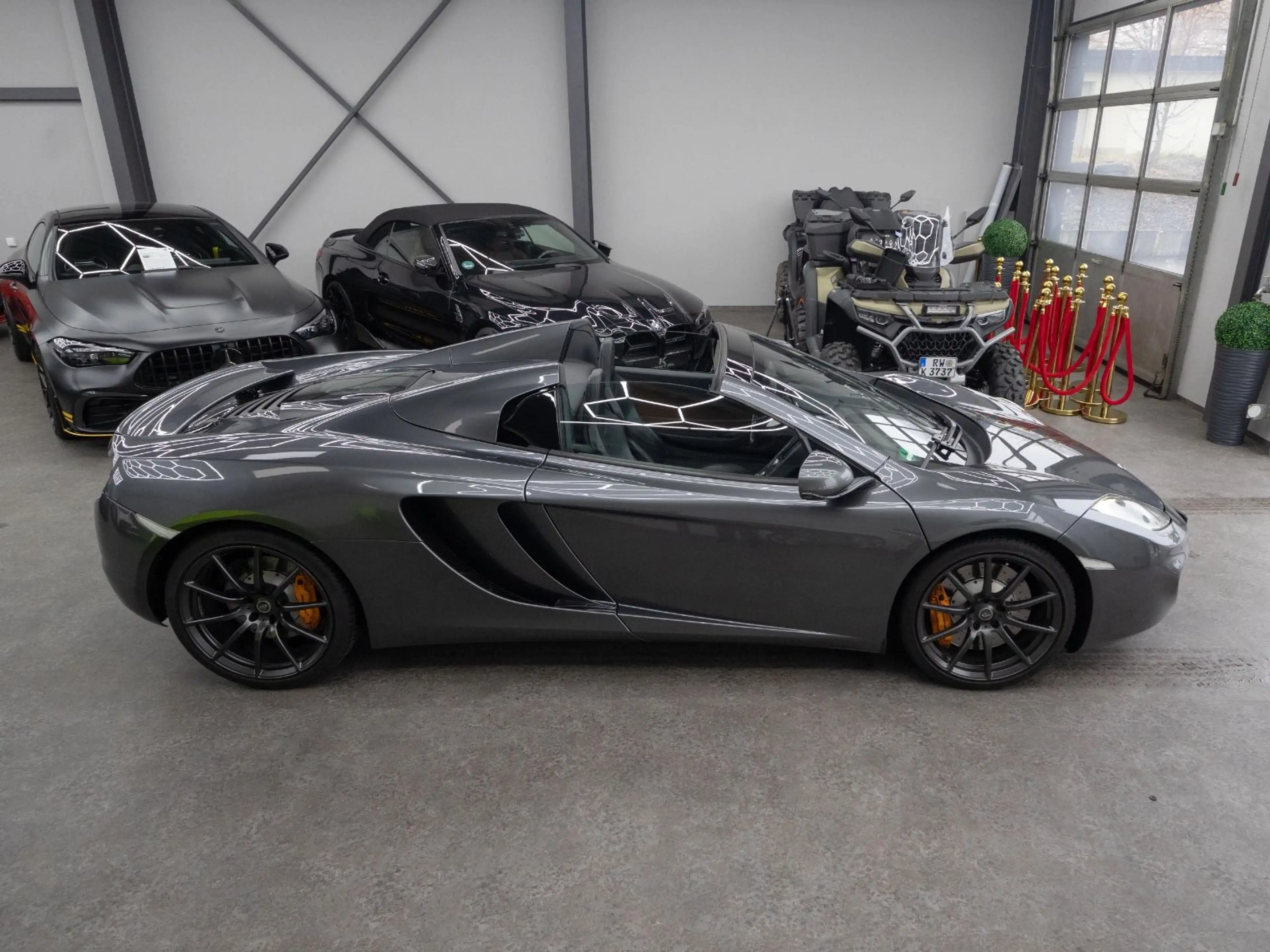 McLaren MP4-12C Spider 3.8 V8 Spider *Carbon*Scheck* — photo 4