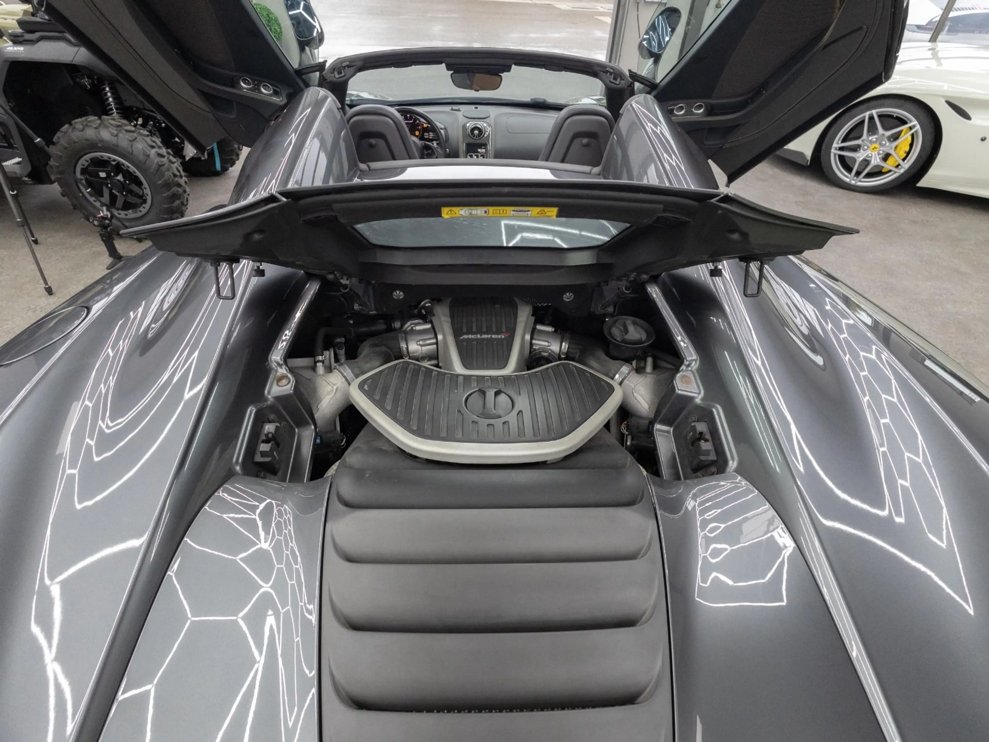 McLaren MP4-12C Spider 3.8 V8 Spider *Carbon*Scheck* — photo 12