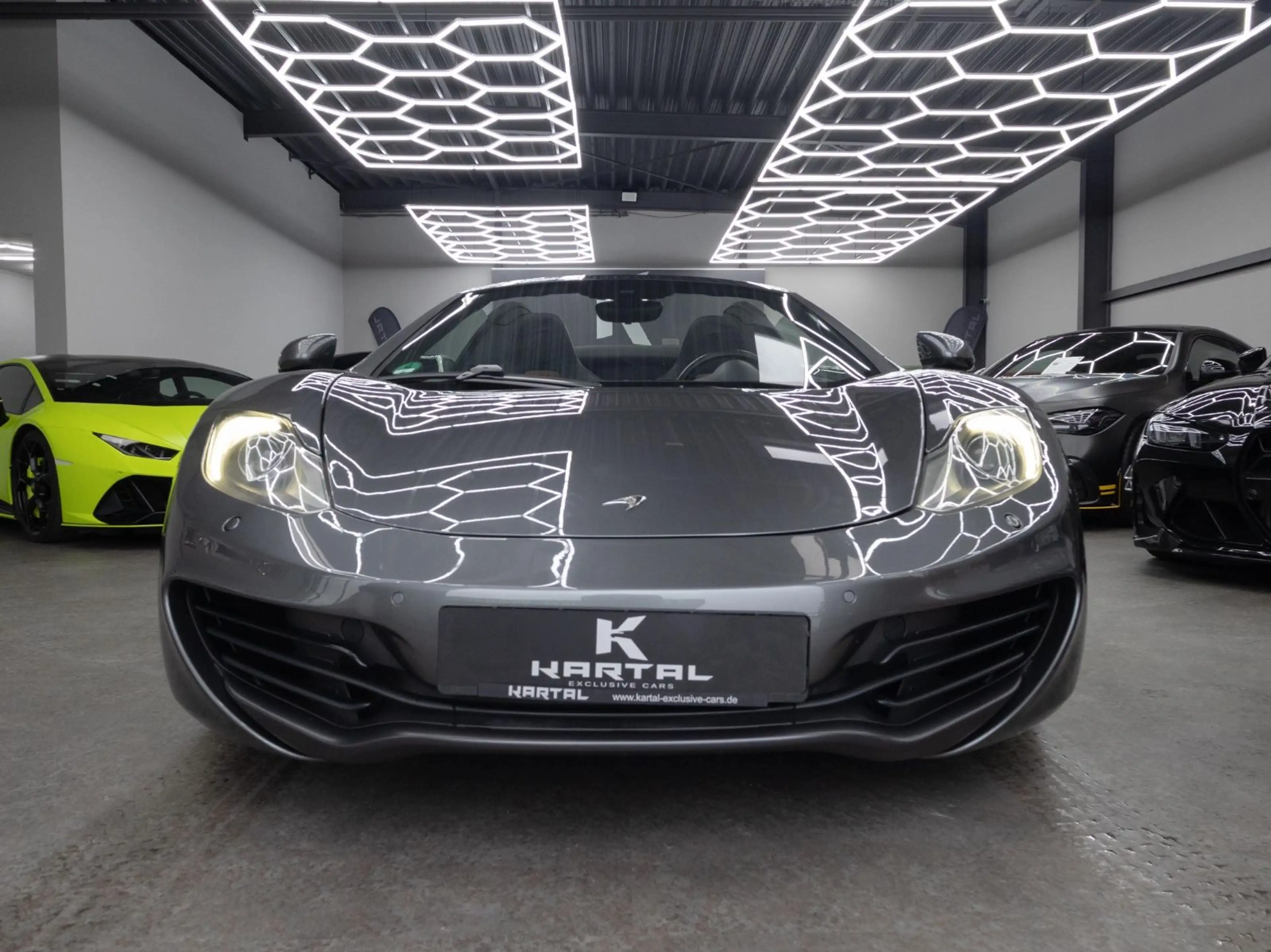 McLaren MP4-12C Spider 3.8 V8 Spider *Carbon*Scheck* — photo 7
