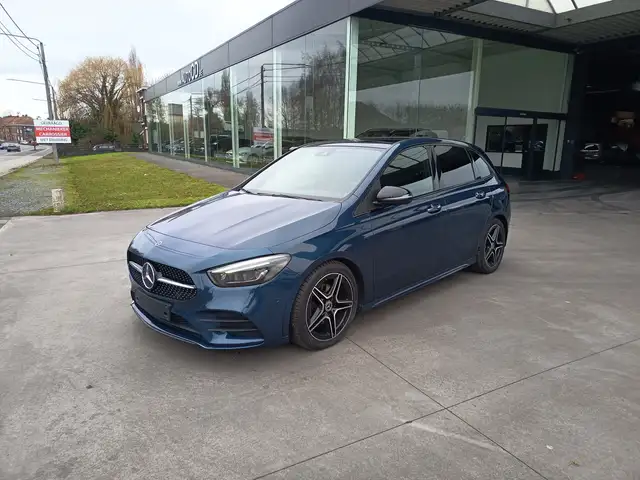 Mercedes-Benz B 200 d AMG&Night-pakket Pano Leder Wide screen Memory