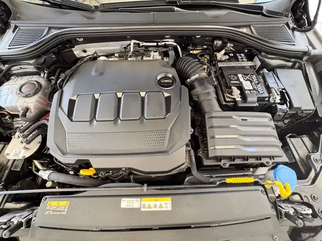 Volkswagen Golf view 13