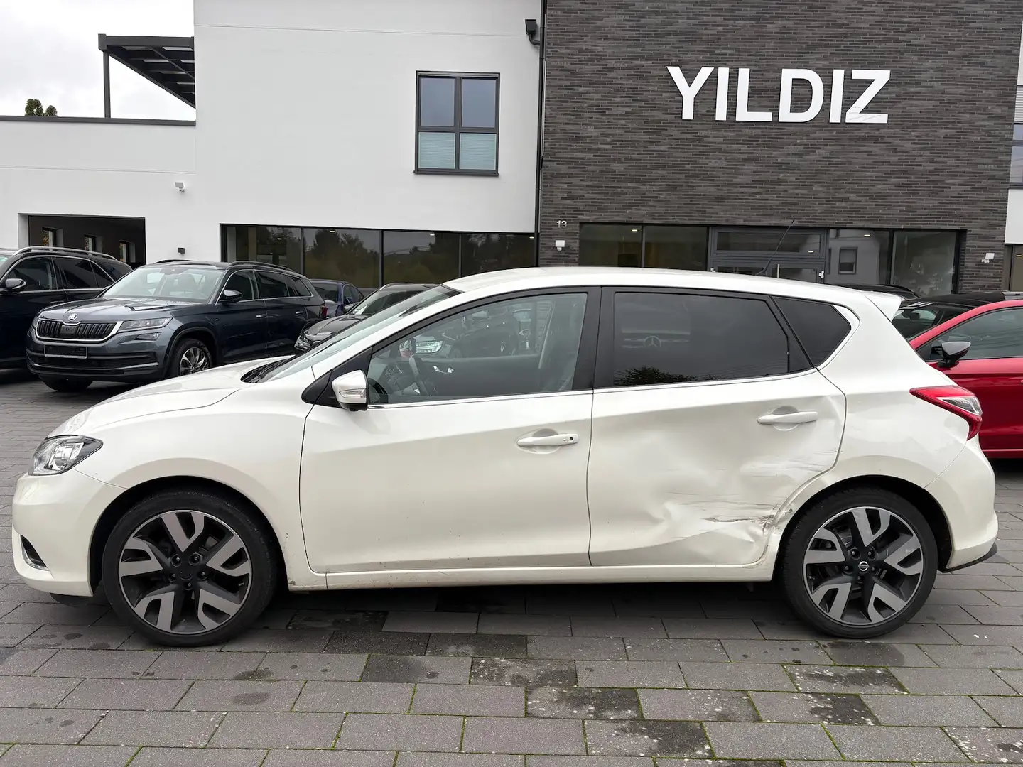 Nissan Pulsar 1.2 *XENON *LEDER *360 KAMERA KEYLESS Blanc - 2