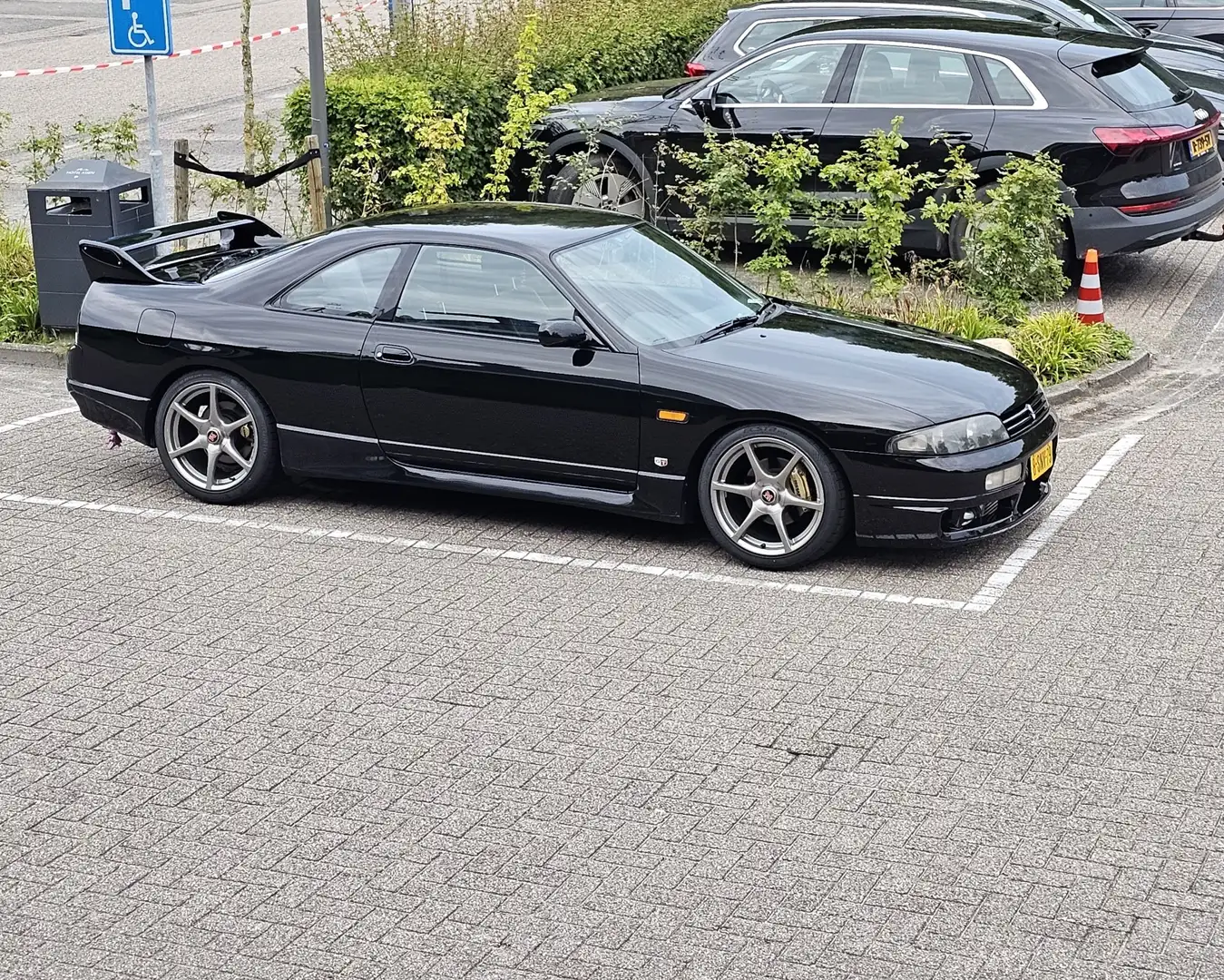 Nissan Skyline r33 RB25DET handbak met 350pk Negro - 1