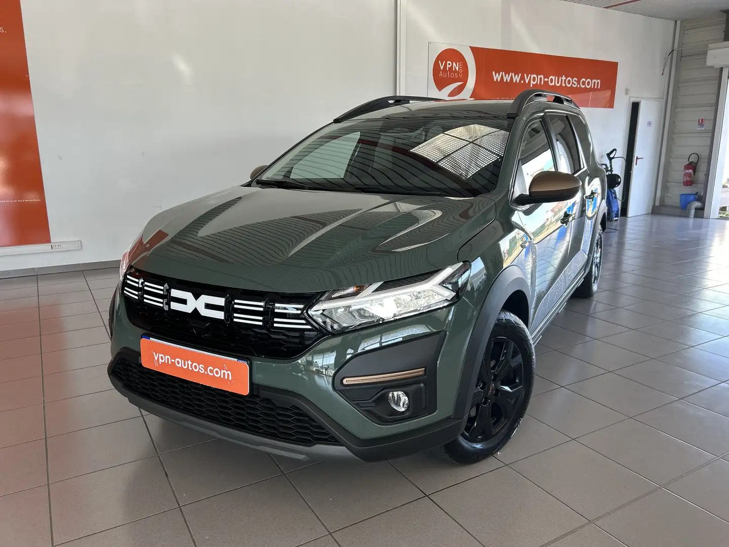 Dacia Jogger JOGGER 1.6 Hybrid 140 5 places GSR2 Extreme PHASE  Groen - 1