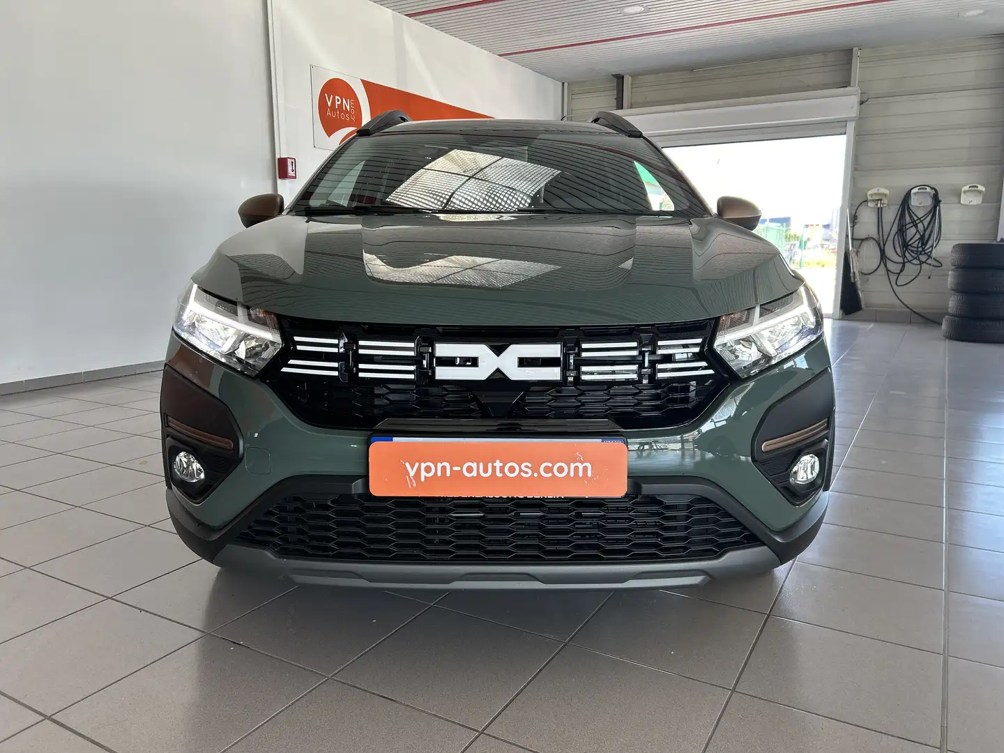 Dacia Jogger JOGGER 1.6 Hybrid 140 5 places GSR2 Extreme PHASE  Groen - 2