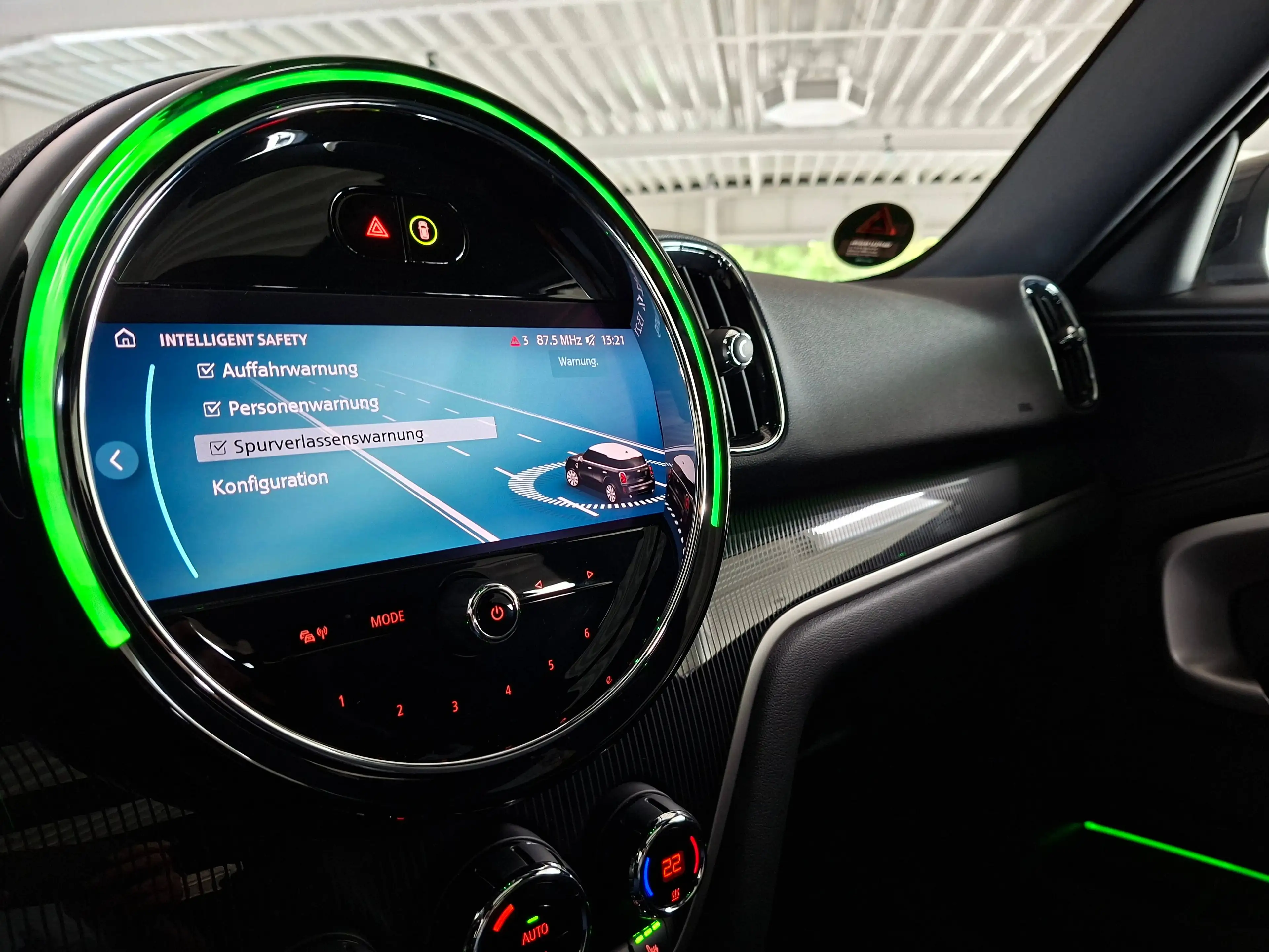 MINI Cooper S Countryman Sport-Aut. Navi PanoDach John Cooper Works Trim — photo 17