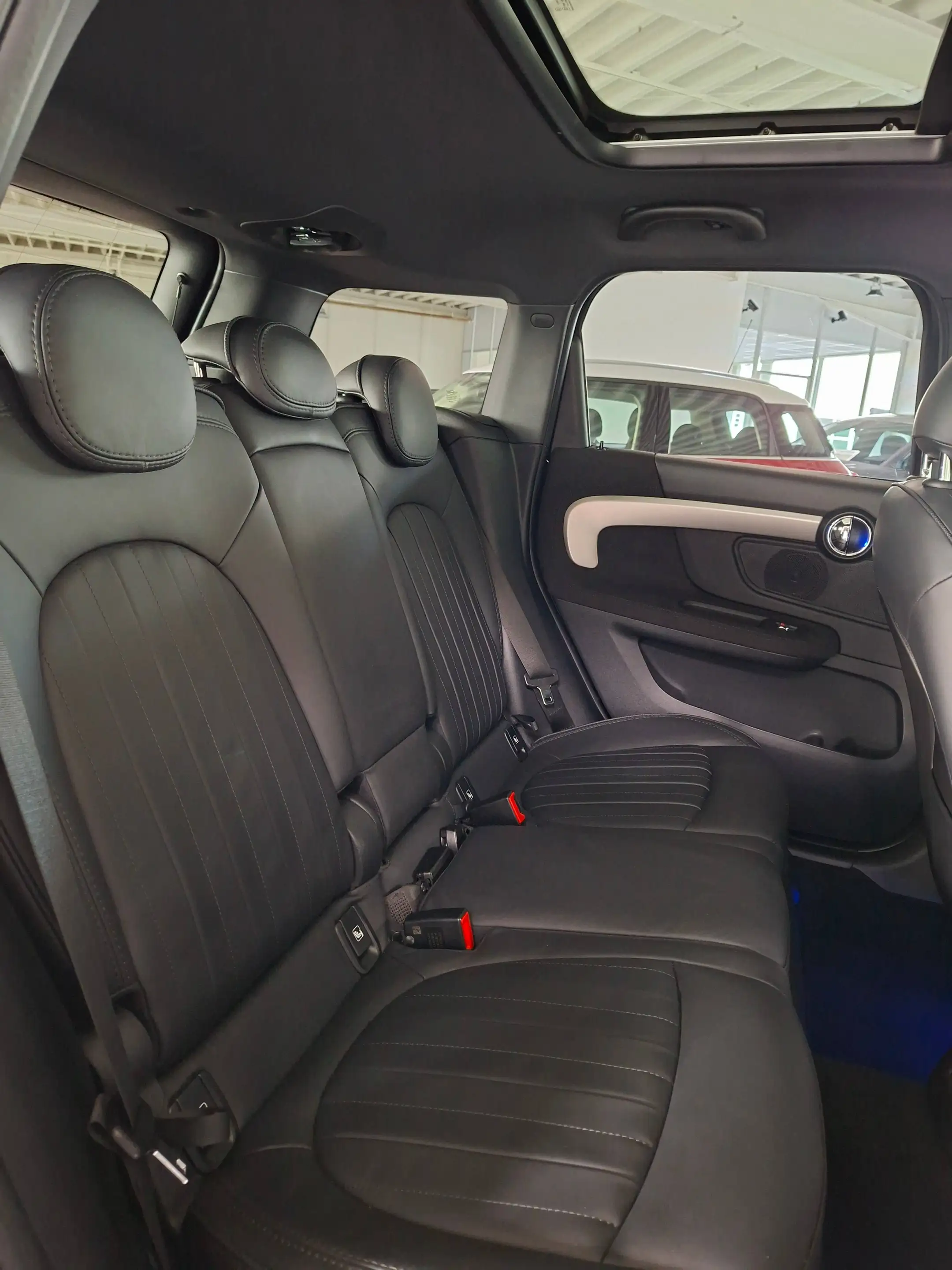 MINI Cooper S Countryman Sport-Aut. Navi PanoDach John Cooper Works Trim — photo 13