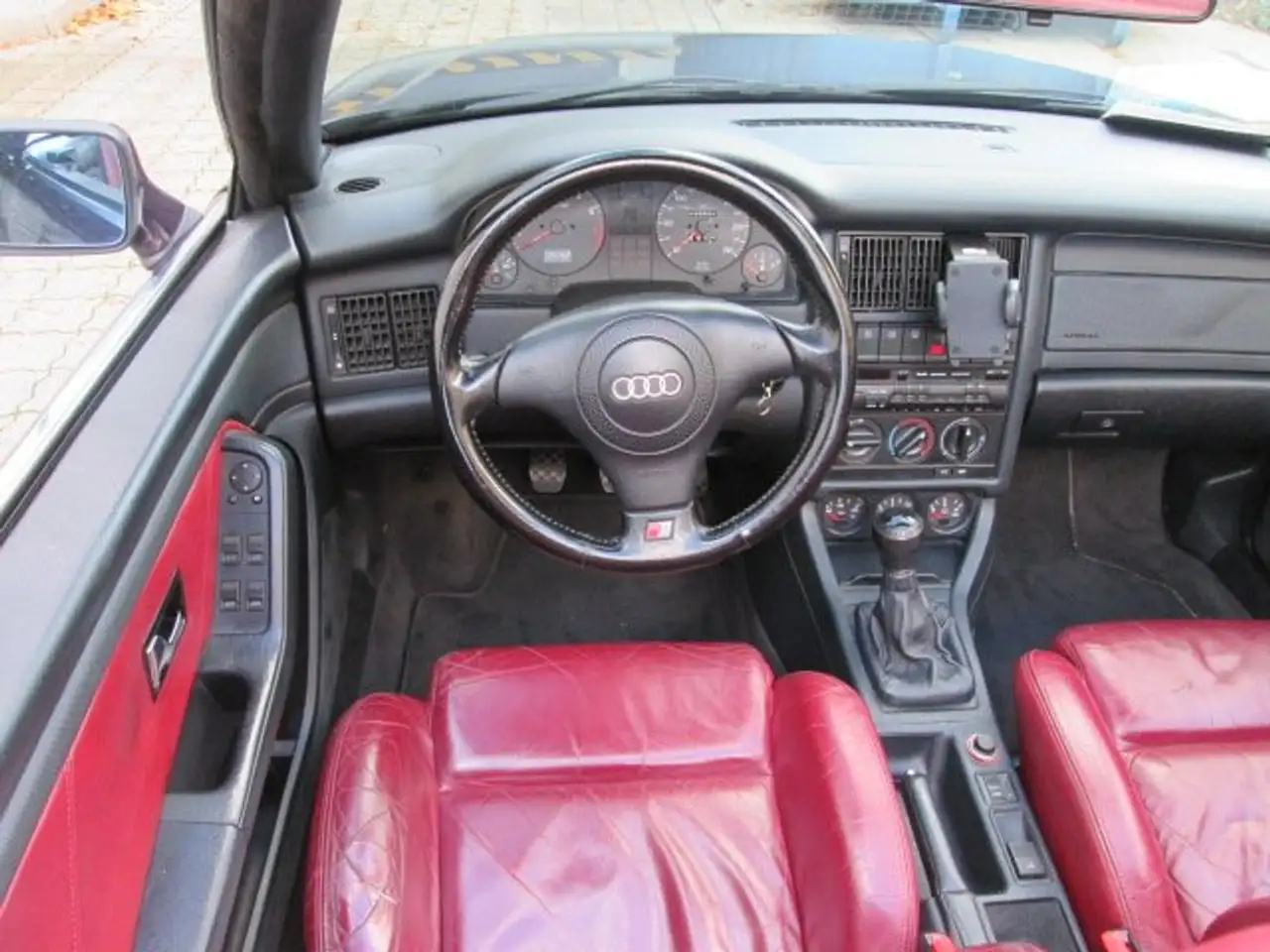 Audi Cabriolet 1.8+2.HAND+VOLLAUSSTATUNG+TÜV NEU+WENIG KM, foto 10