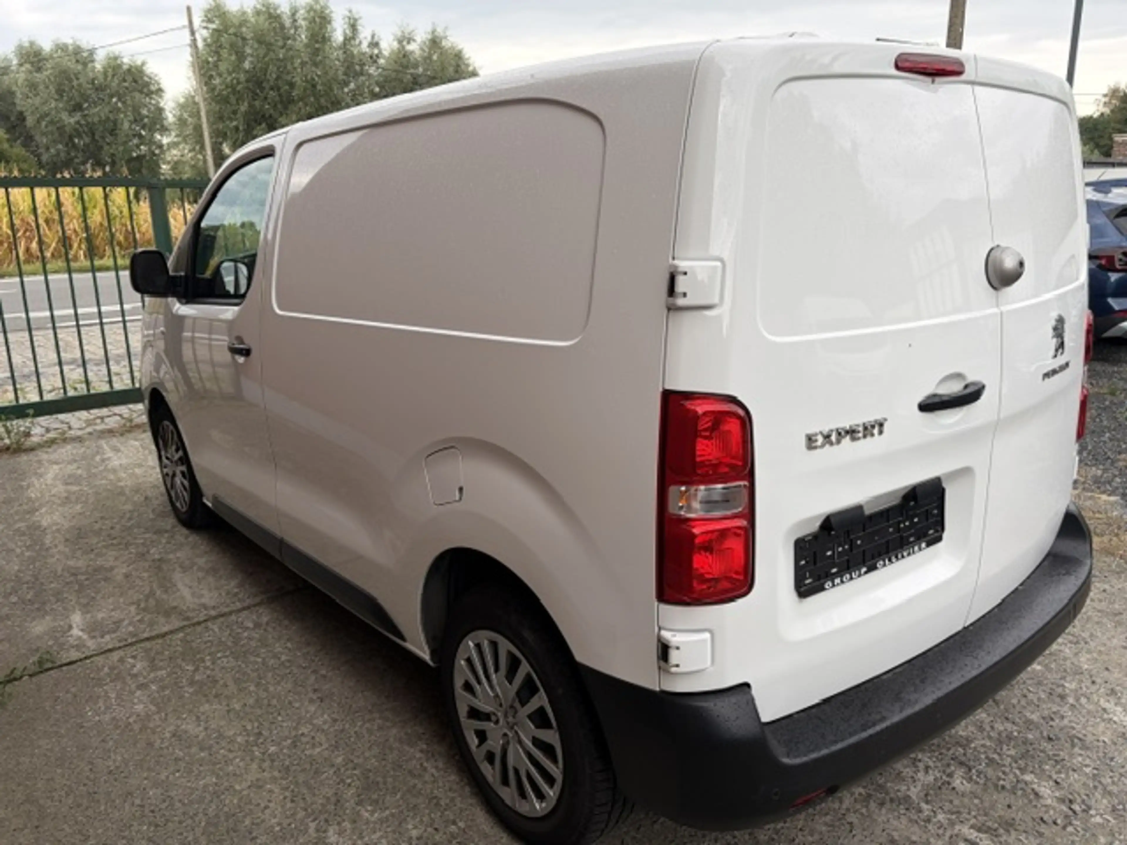 Peugeot Expert 2.0 HDi 229 L2 — photo 2