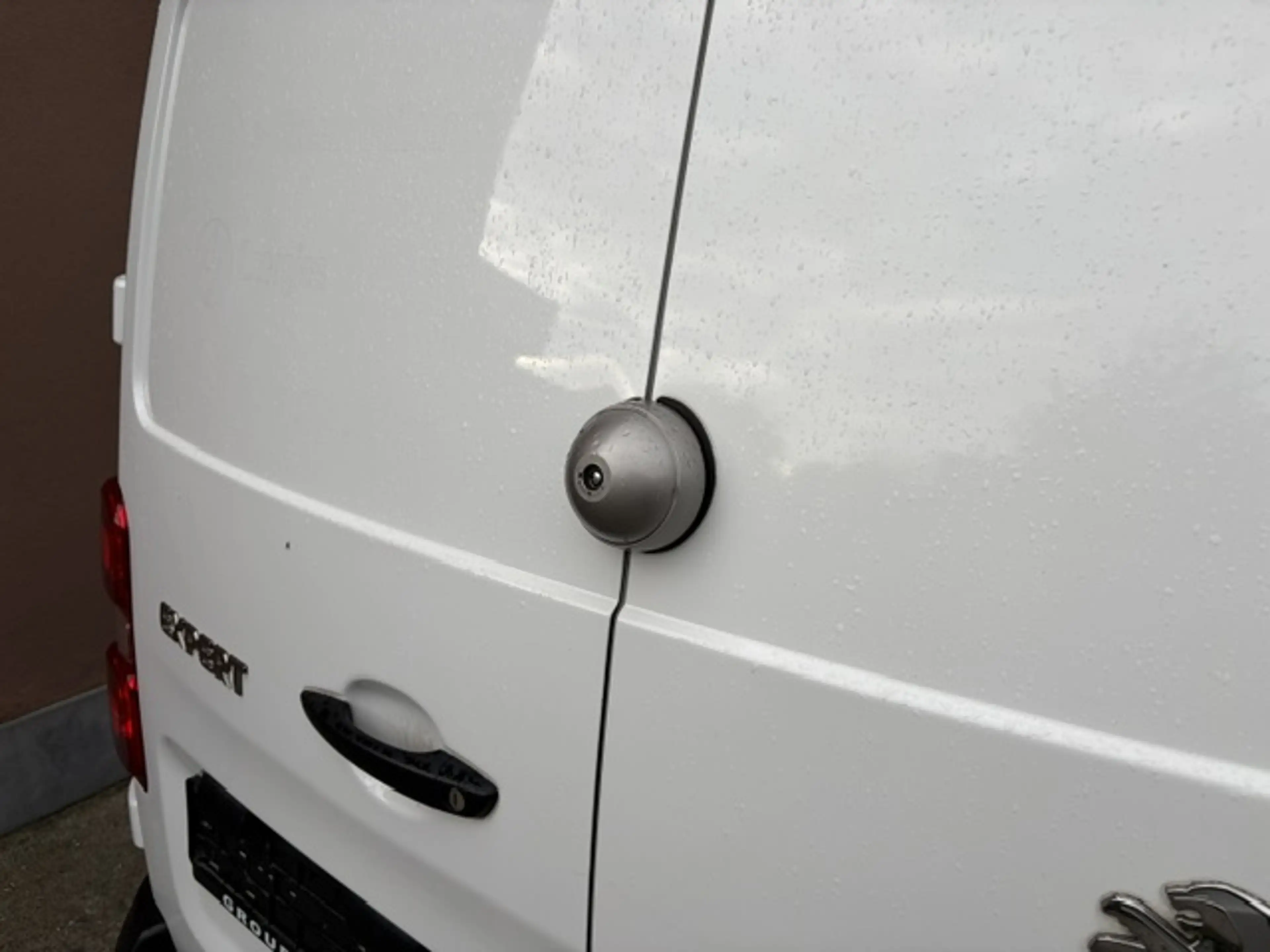 Peugeot Expert 2.0 HDi 229 L2 — photo 4