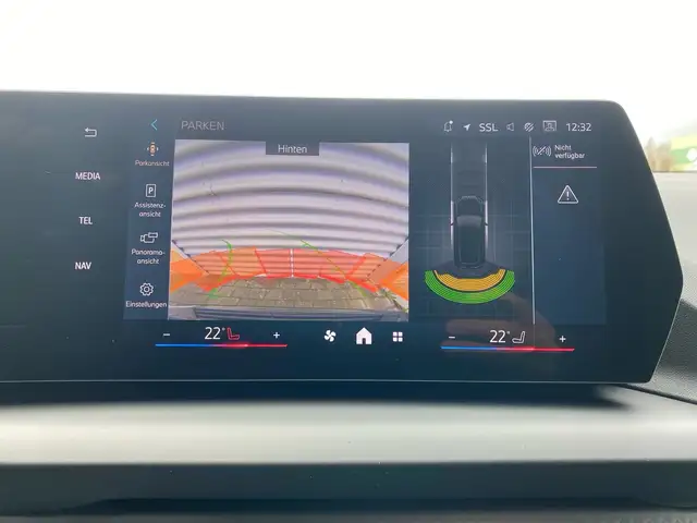 BMW 1 Series view 15