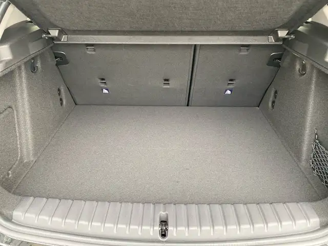 BMW 1 Series view 12