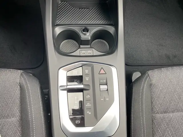 BMW 1 Series view 13