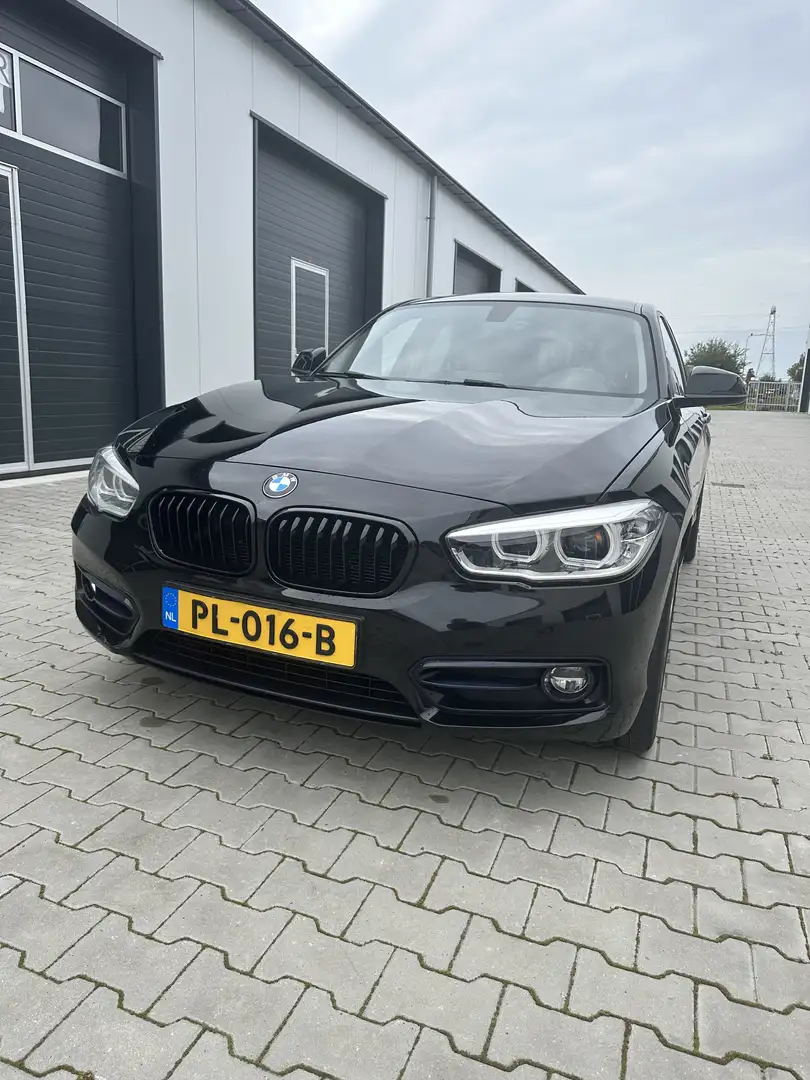 BMW 116 Corp. L. Exec. Zwart - 2