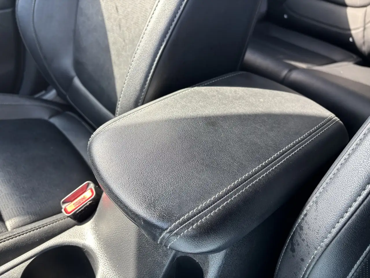 Kia Seltos снимка Kia Seltos