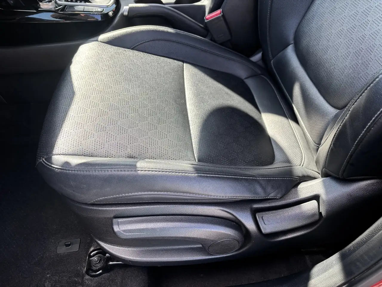Kia Seltos снимка Kia Seltos