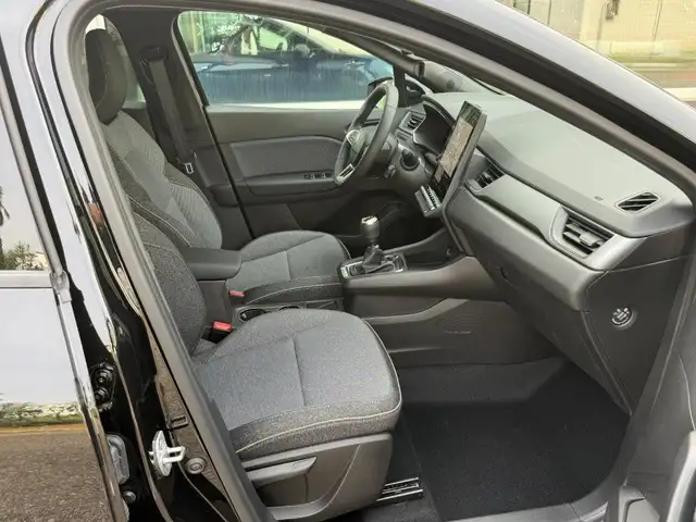 Renault Captur view 21