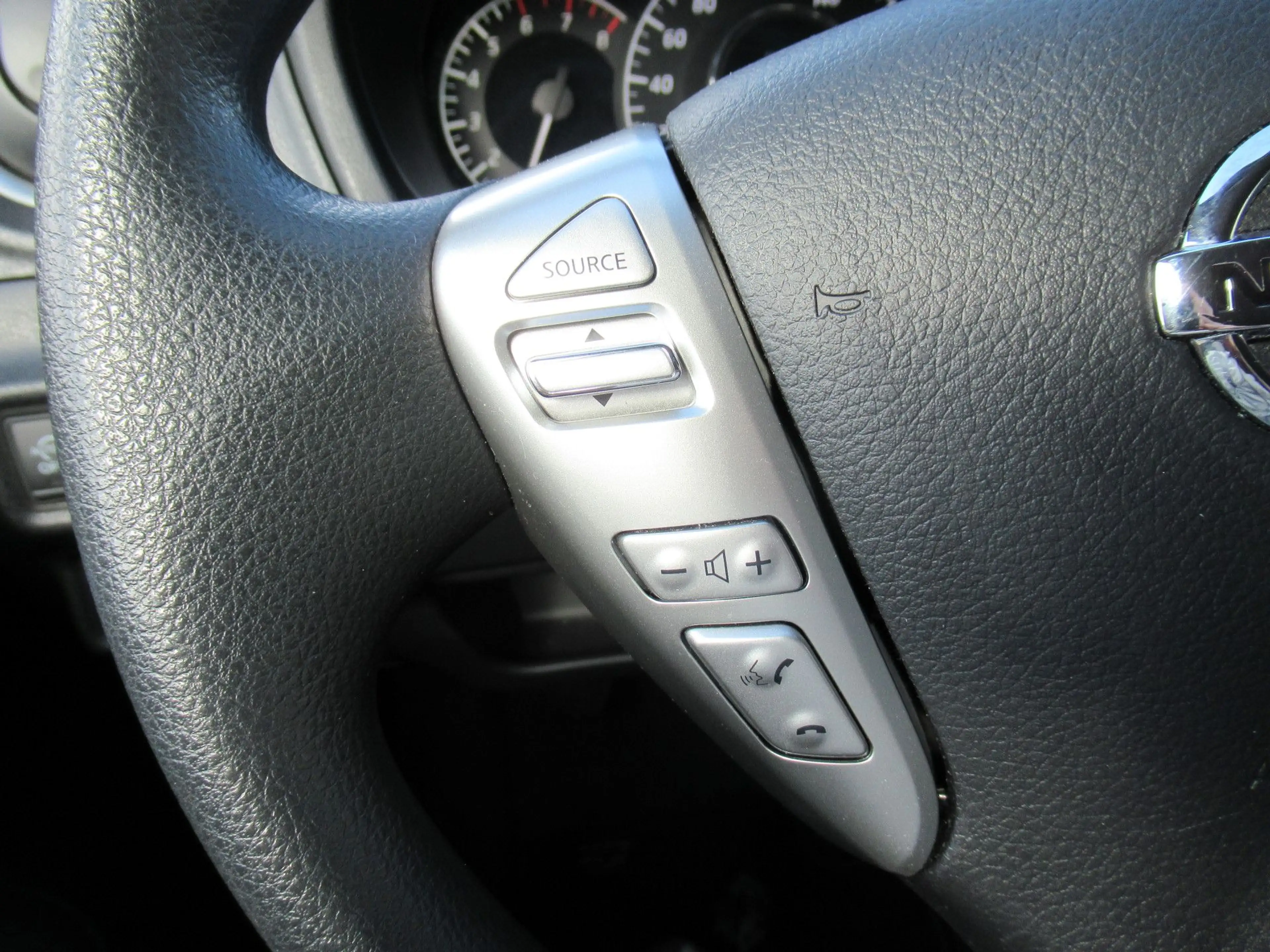 Nissan Note 1.2 Connect Edition — photo 11