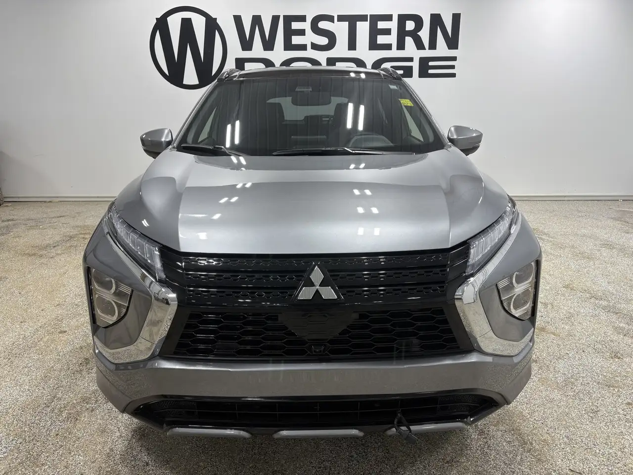 Mitsubishi Eclipse Cross снимка Mitsubishi Eclipse Cross