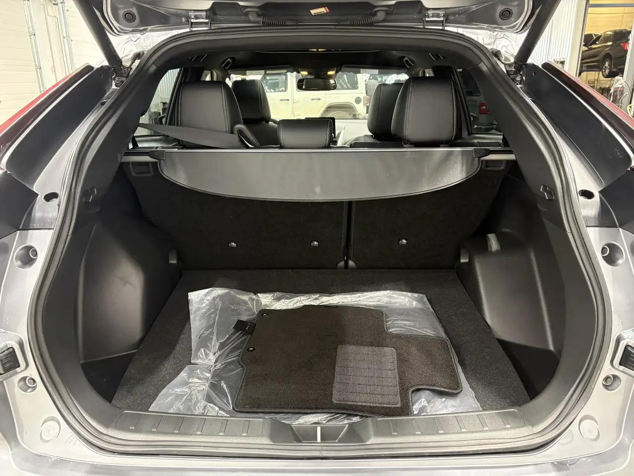 Mitsubishi Eclipse Cross снимка Mitsubishi Eclipse Cross