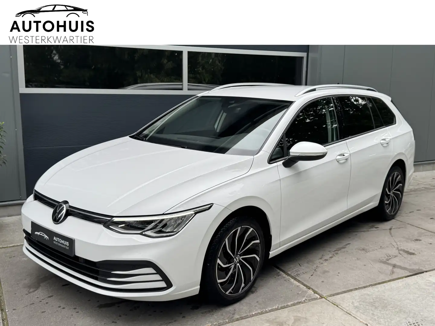 Volkswagen Golf Variant 1.0 eTSI 110PK DSG Life Business Elektrische best. Weiß - 1