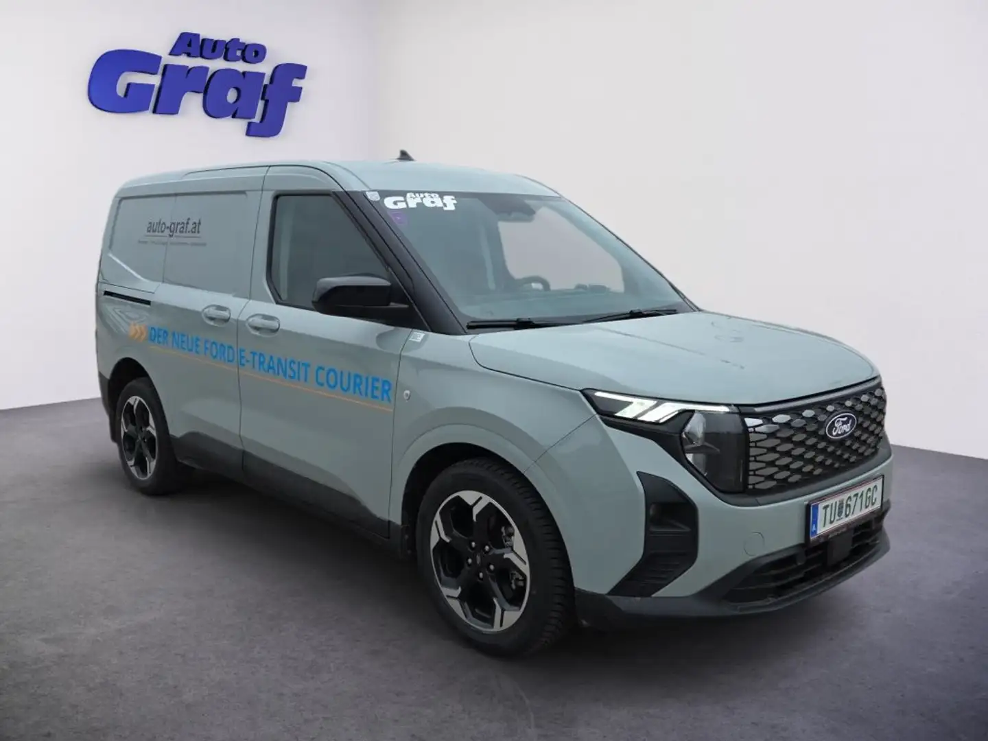 Ford Transit Courier Elektro 100kW Limited Gris - 2