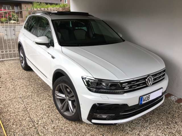 Volkswagen Tiguan Suv Gelandewagen Pickup In Weiss Jahreswagen In Wolfsburg Fur 37 900
