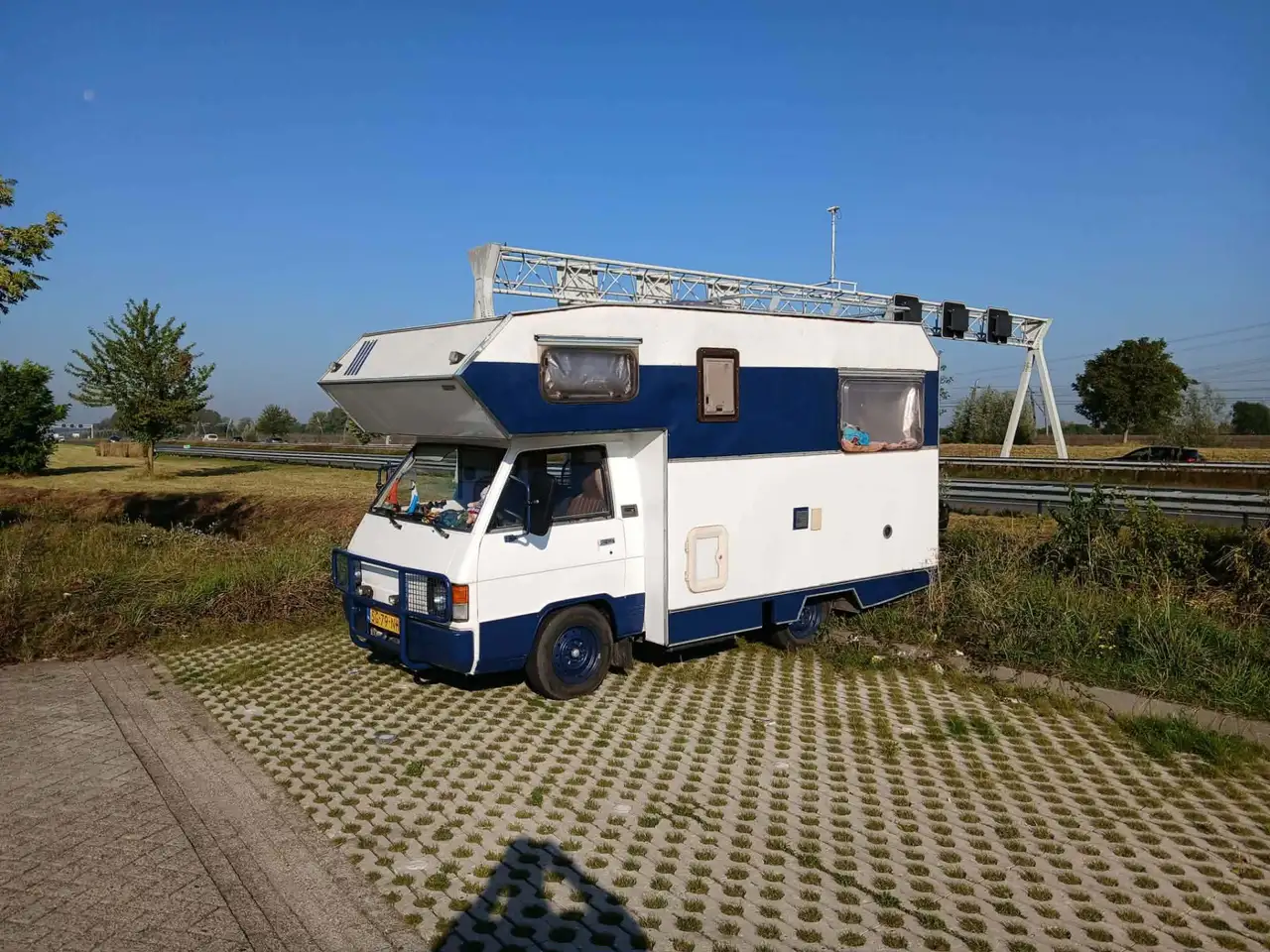 Mitsubishi L300 Camper, foto 2