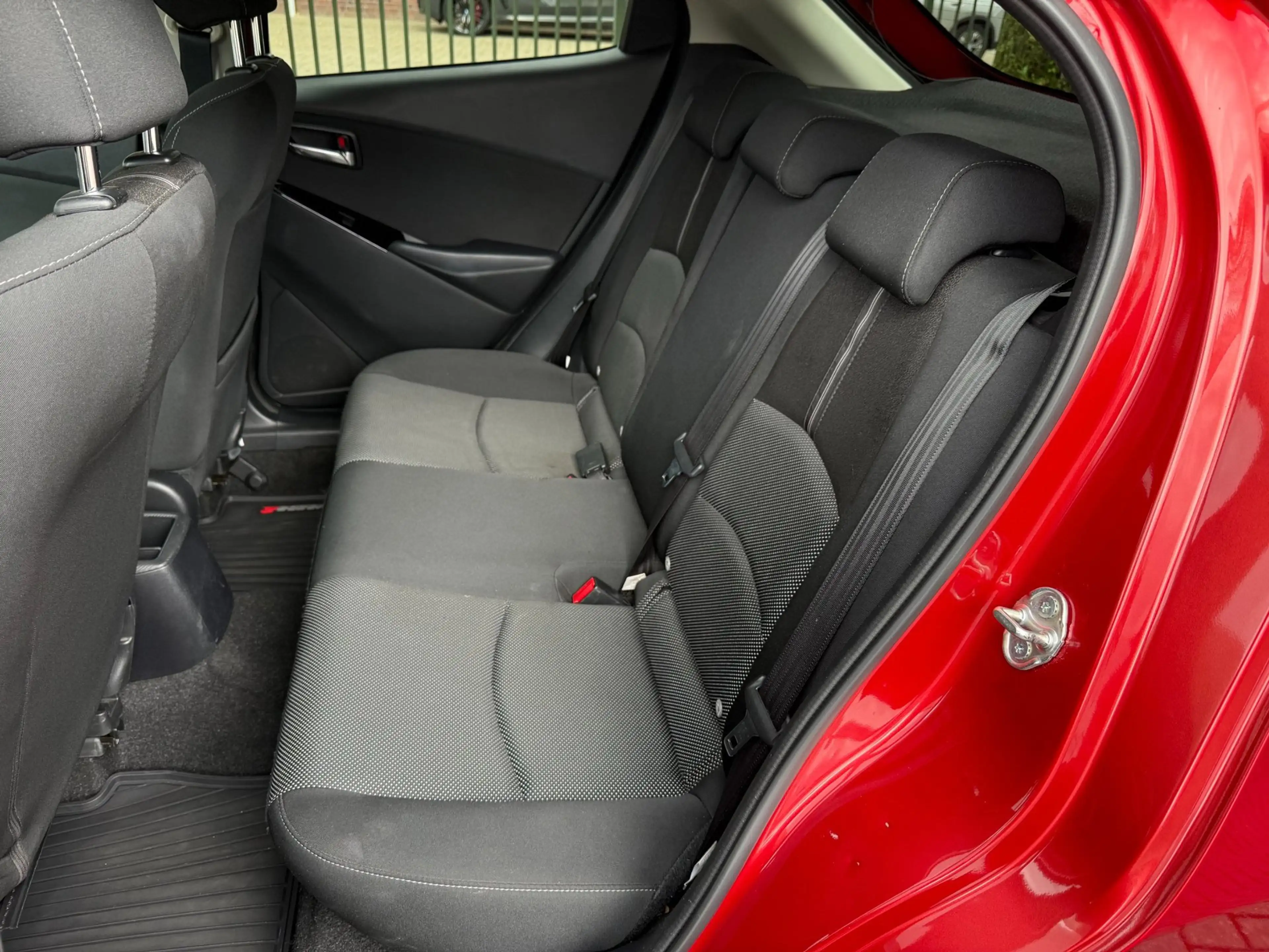Mazda 2 1.5 Skyactiv-G, Clima, Navigatie, Cruise Control, — photo 8