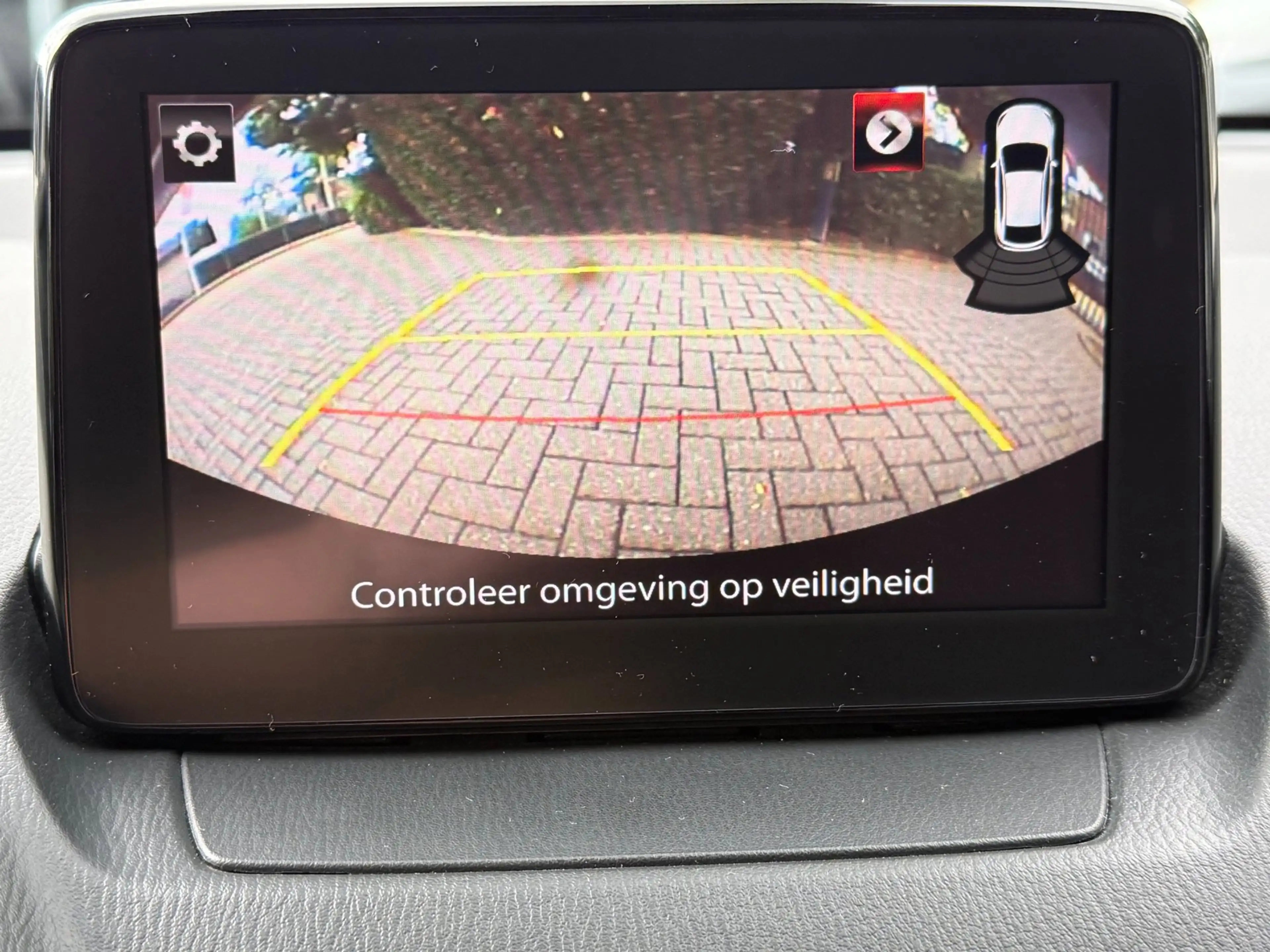 Mazda 2 1.5 Skyactiv-G, Clima, Navigatie, Cruise Control, — photo 12