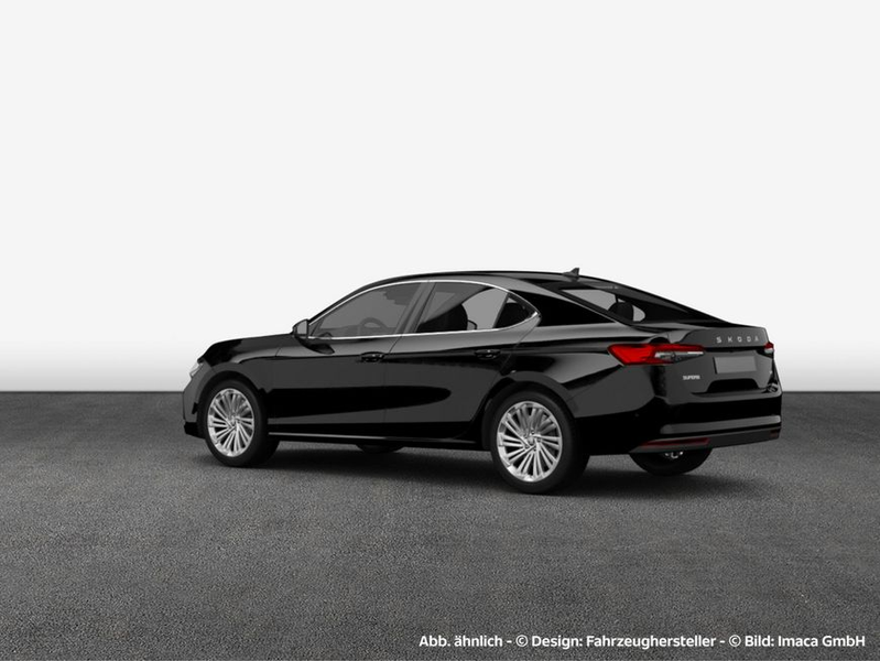 Skoda Superb Combi 2.0 TDI DSG Essence — photo 7