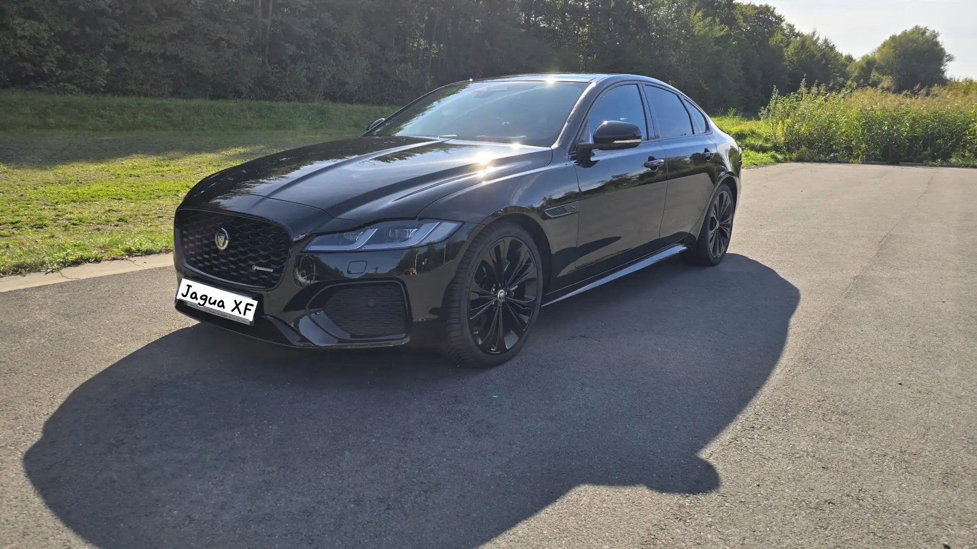 Jaguar XF D200 R-Dynamic SE - 2