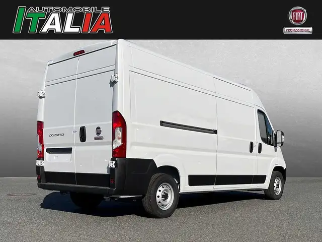 Fiat Ducato view 2