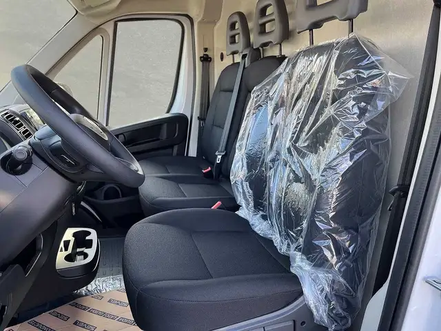 Fiat Ducato view 3