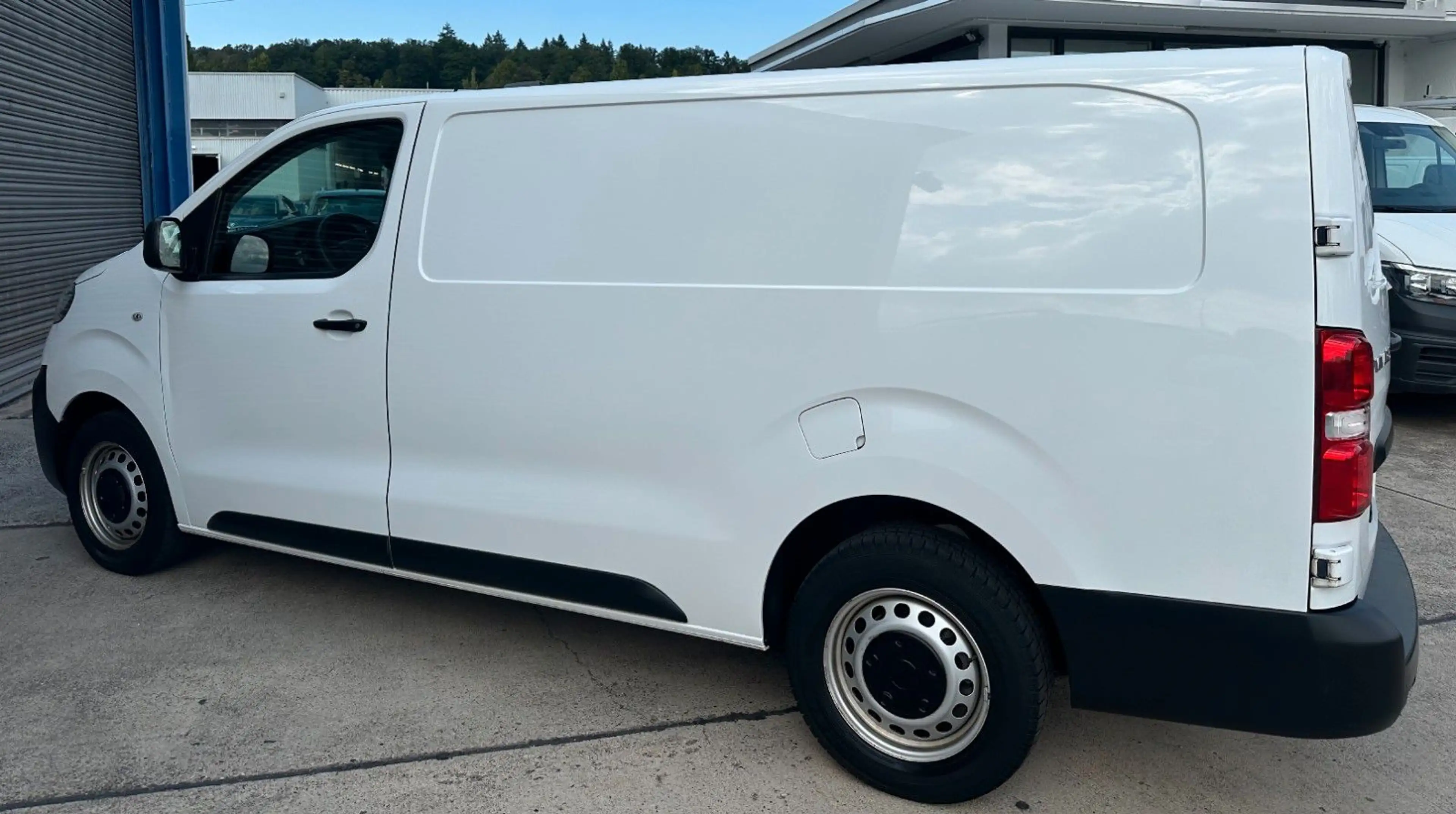 Opel Vivaro Kasten Edition L*NAVI*SORTIMO*KAMERA* — photo 4