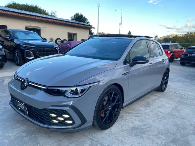 Volkswagen Golf view 8