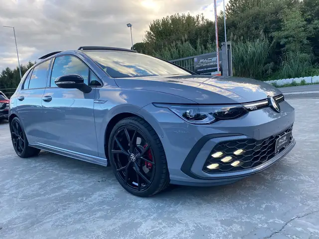 Volkswagen Golf view 5
