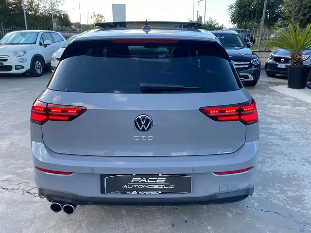 Volkswagen Golf view 14