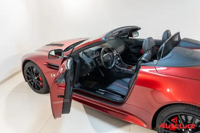 Aston Martin Vantage view 9