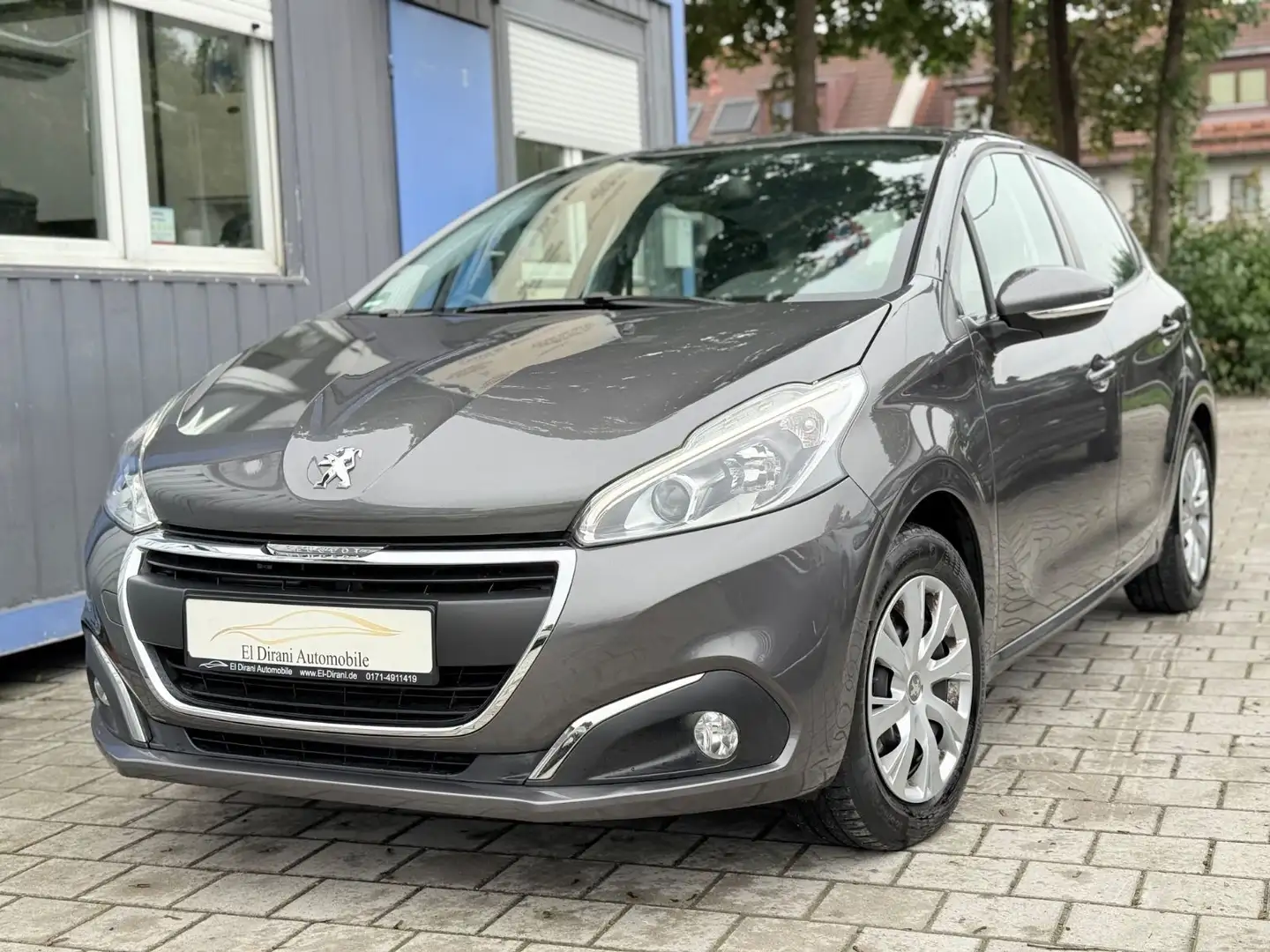 Peugeot 208 1.2 e-VTi Active PDC/SHZ/Temp/Klima/TÜV NEU Grau - 1