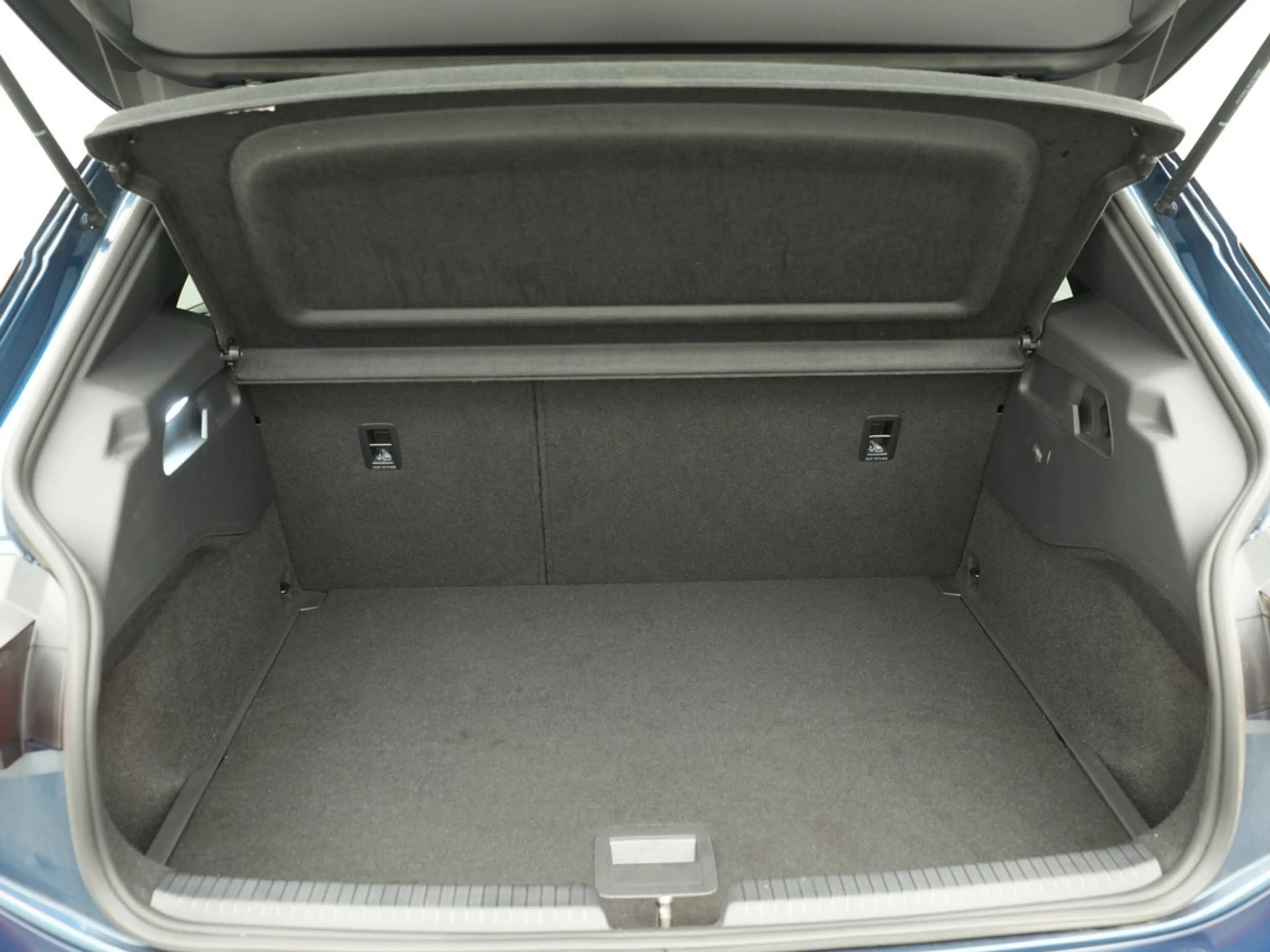 CUPRA Born ACC NAVI KAM SHZ HUD LED PDC KLIMA — photo 12