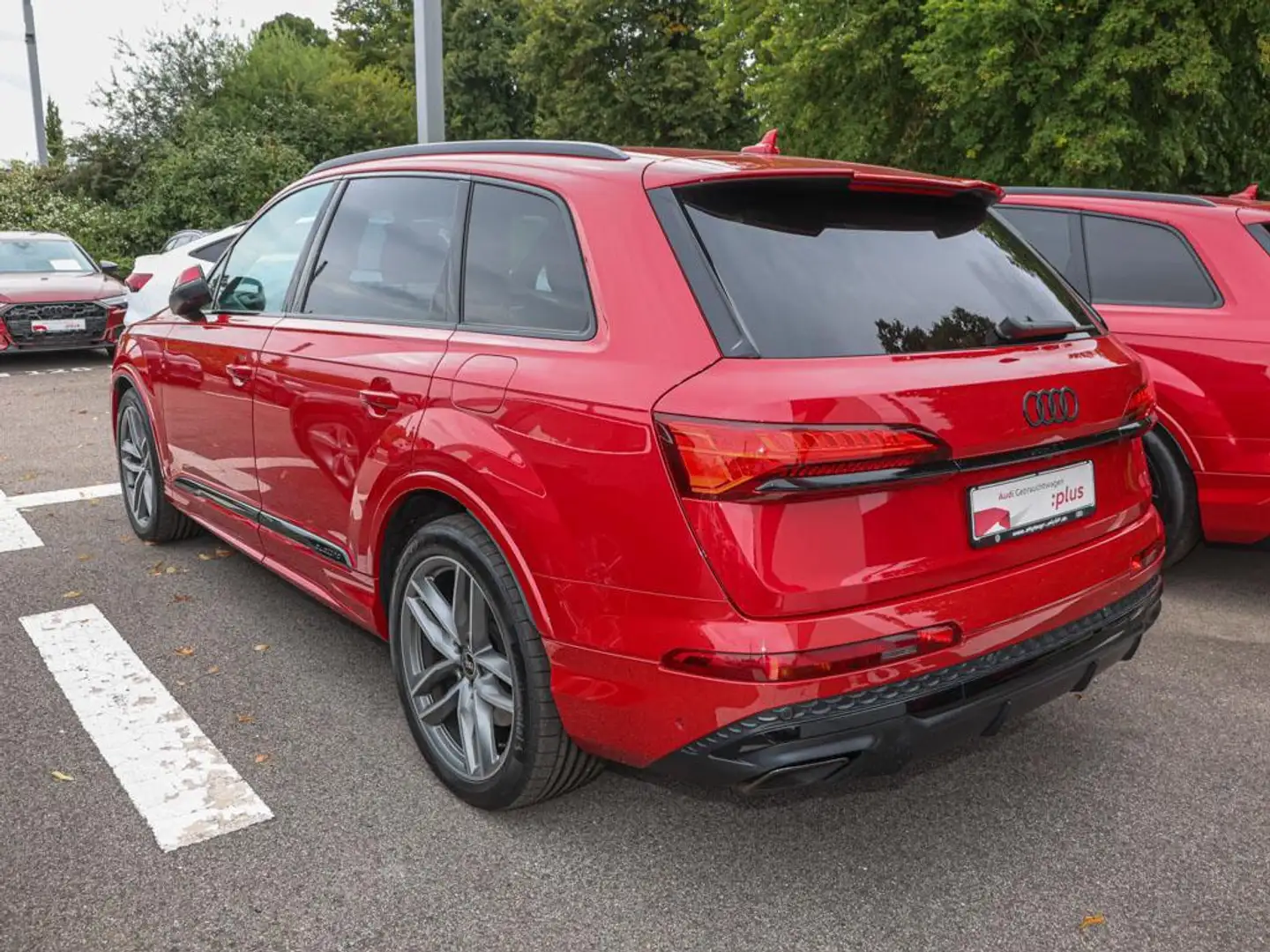 Audi Q7 S-line 55 TFSIe quattro AHK+HeadUp+MATRIX+21` Červená - 2