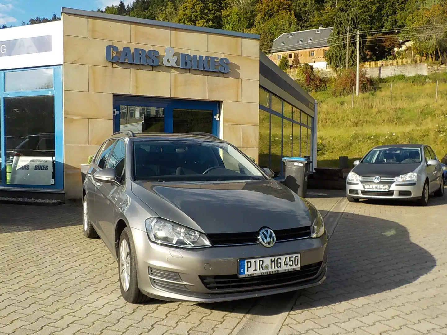 Volkswagen Golf Variant Trendline AUTOMATIK! TOP ZUSTAND! Grau - 1