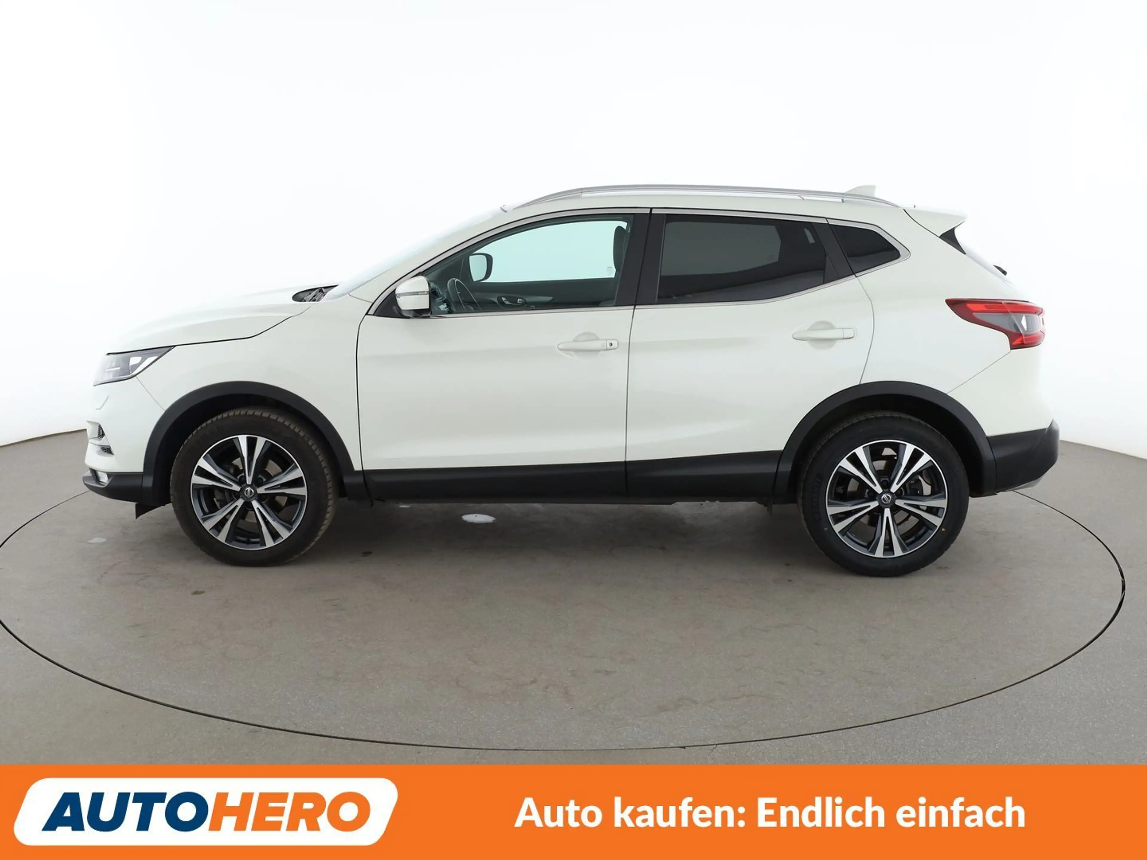 Nissan Qashqai 1.3 DIG-T N-Connecta*NAVI*TEMPO*PDC*SHZ — photo 3