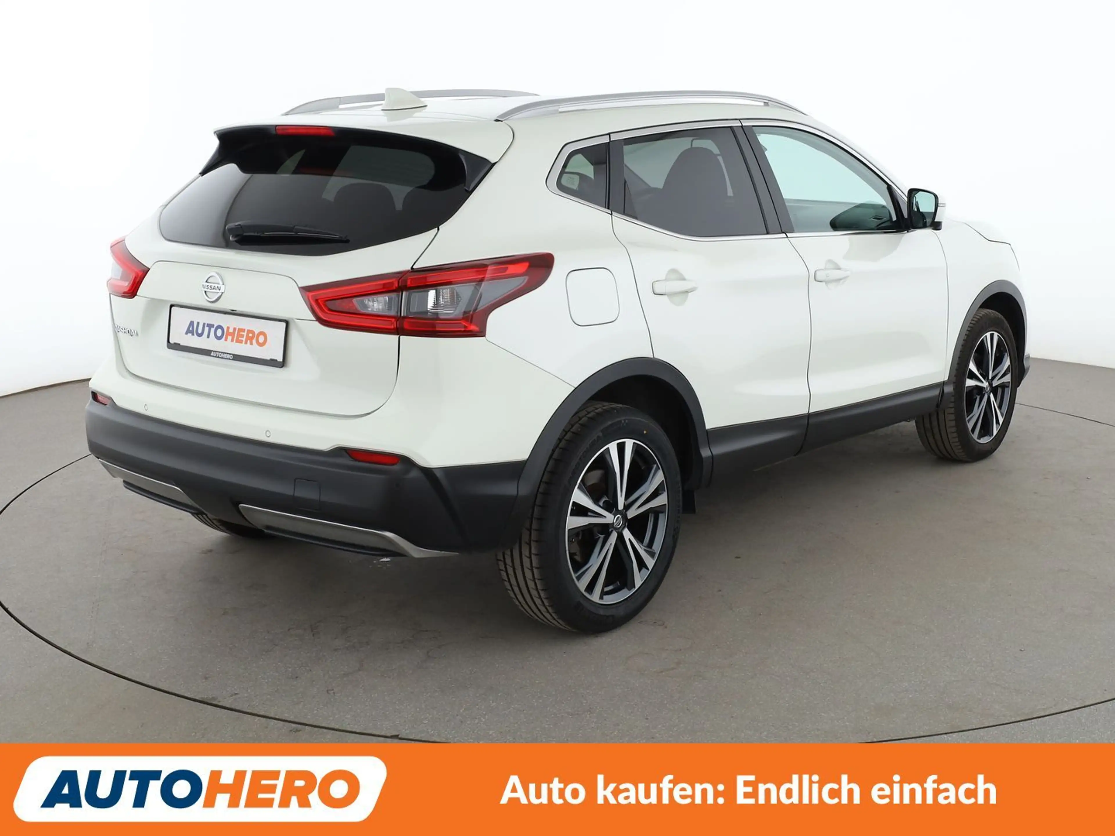 Nissan Qashqai 1.3 DIG-T N-Connecta*NAVI*TEMPO*PDC*SHZ — photo 6