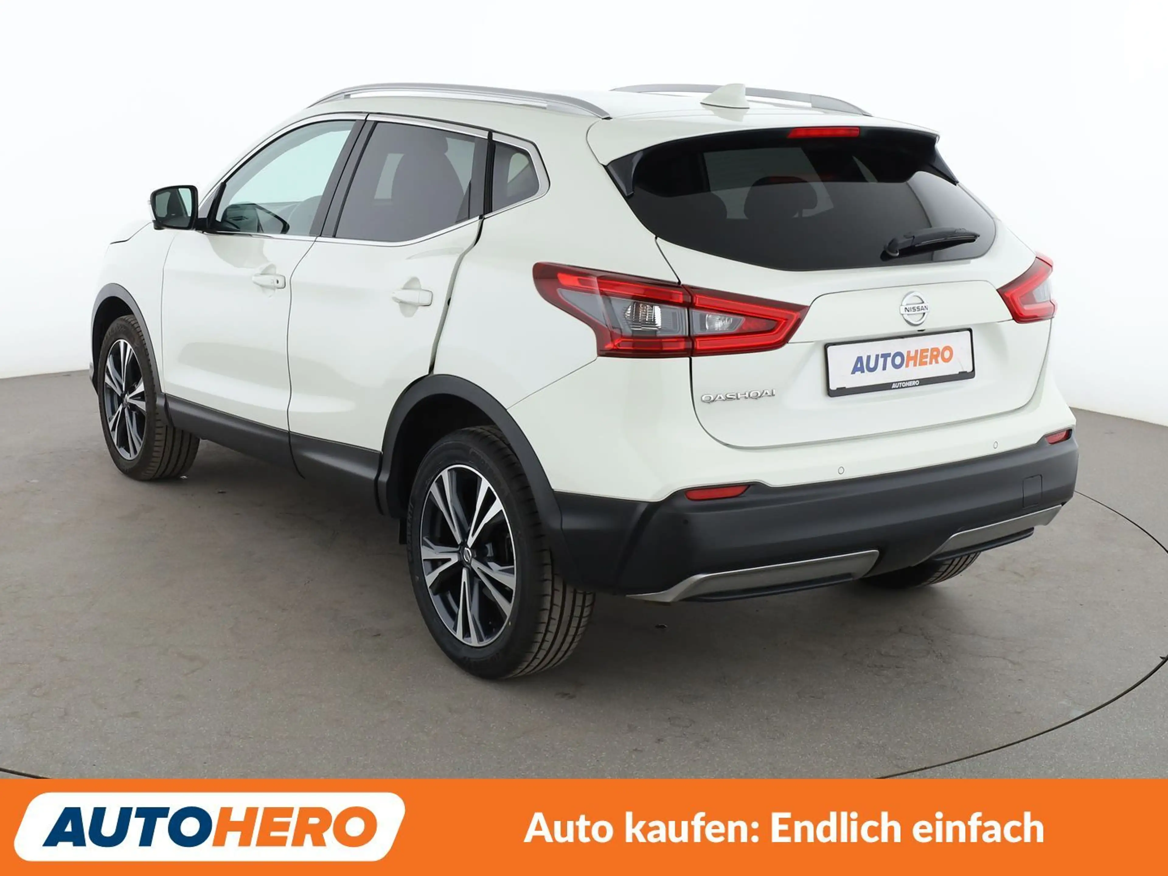Nissan Qashqai 1.3 DIG-T N-Connecta*NAVI*TEMPO*PDC*SHZ — photo 4